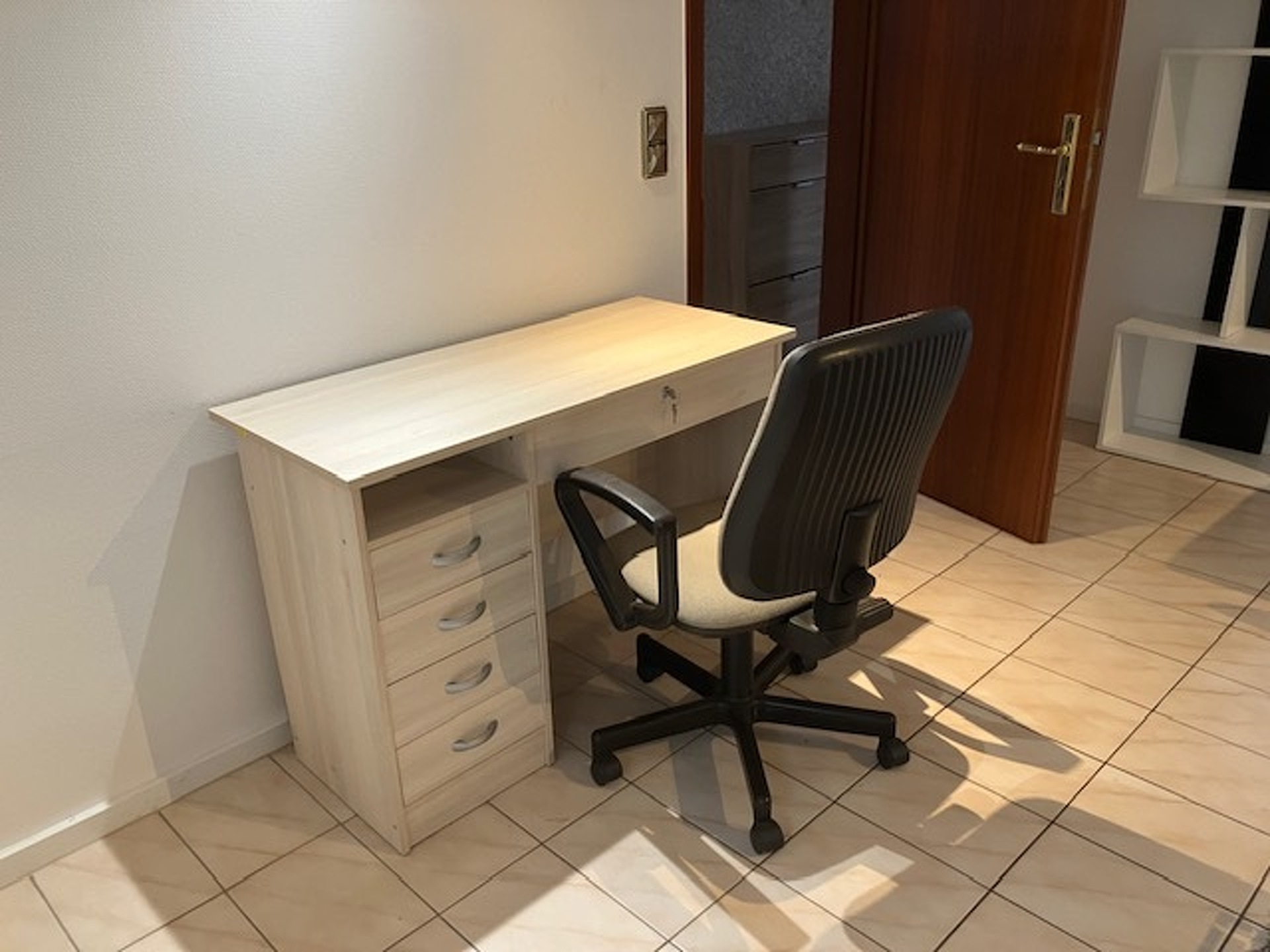 Image 7
